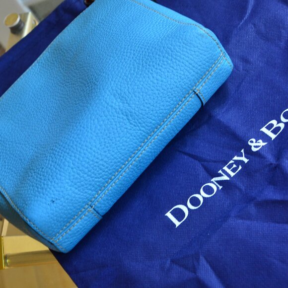 Dooney & Bourke crossbody purse - Picture 6 of 13